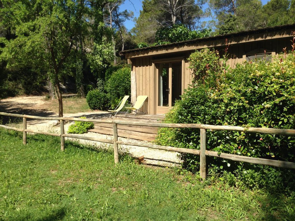 Cabane De La Leque Fontvieille Bagian luar foto